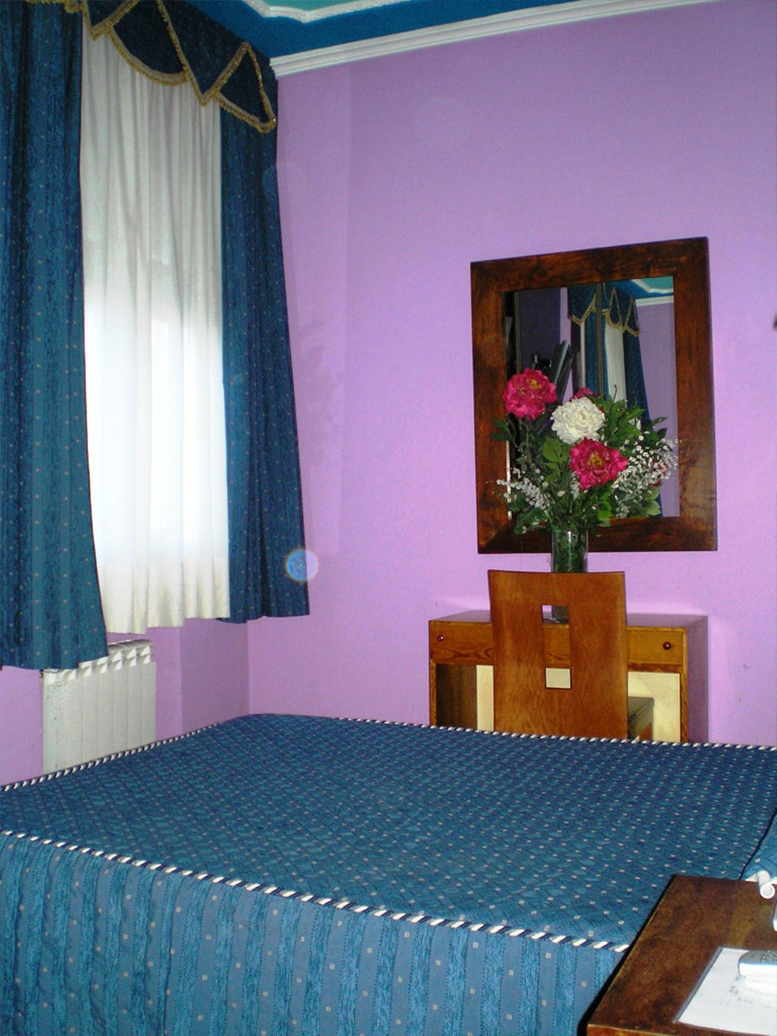Auto Check In Hotel Las Nieves Jaca Kültér fotó